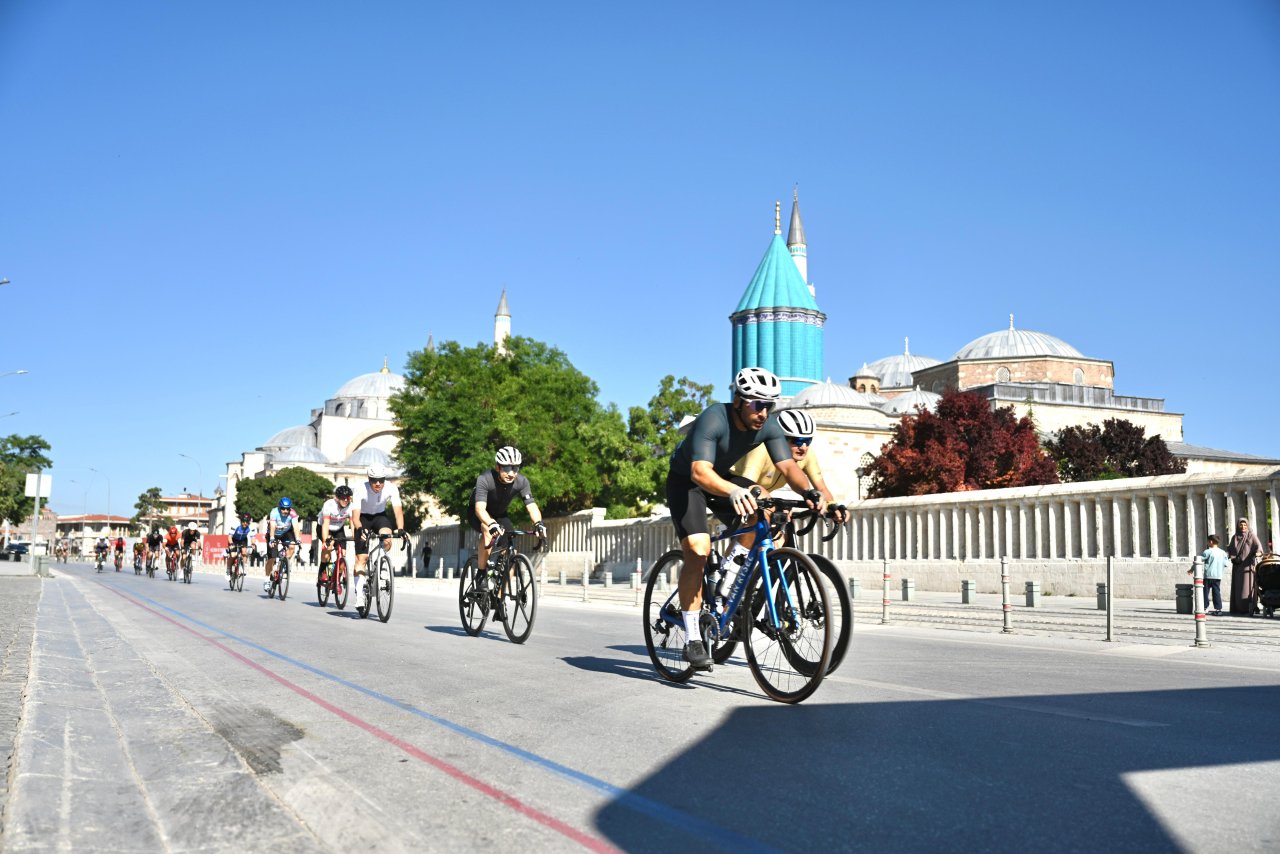 Konya'da Granfondo yol bisiklet yarışı heyecanı