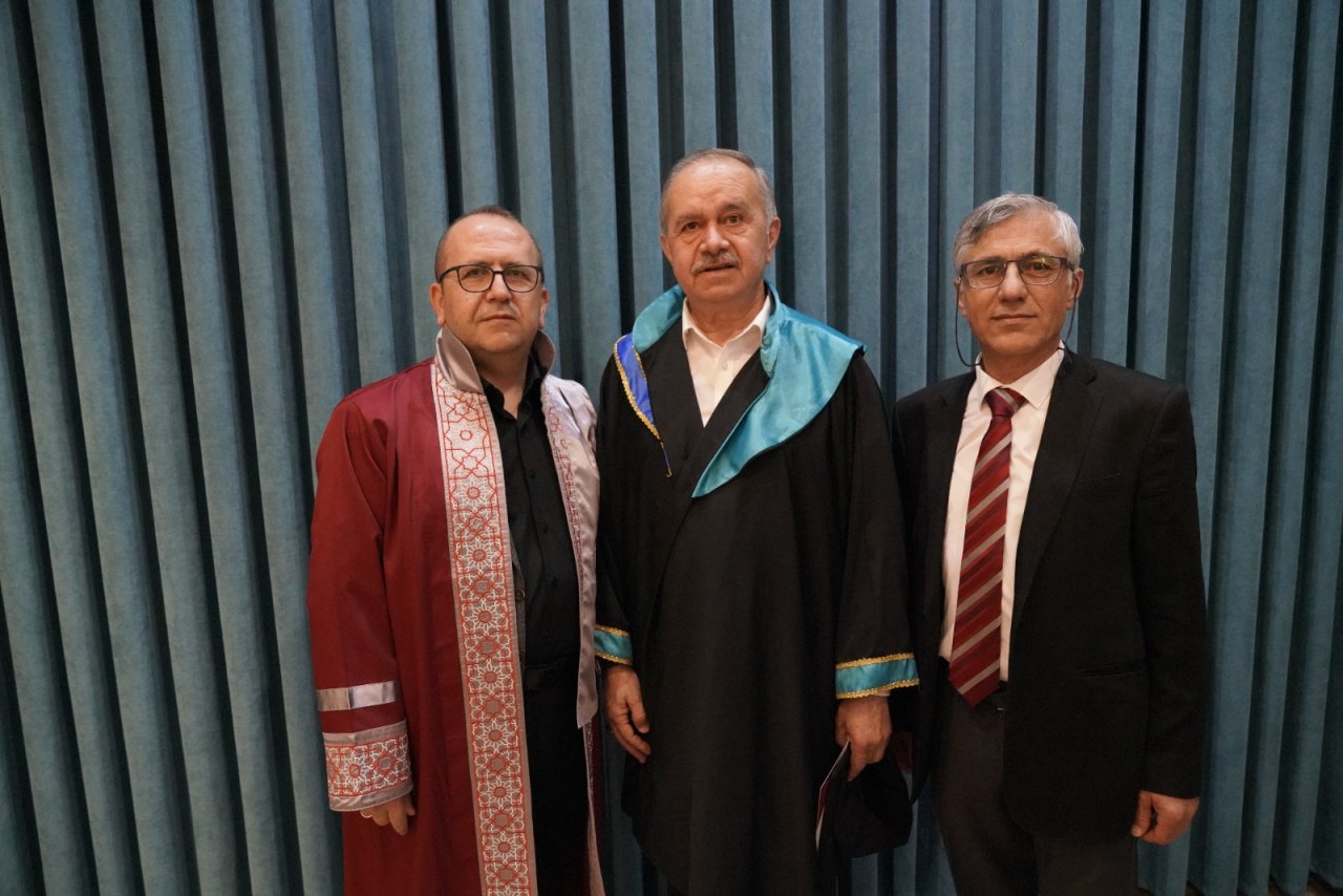Günbaş, Eğitimli başkan oldu