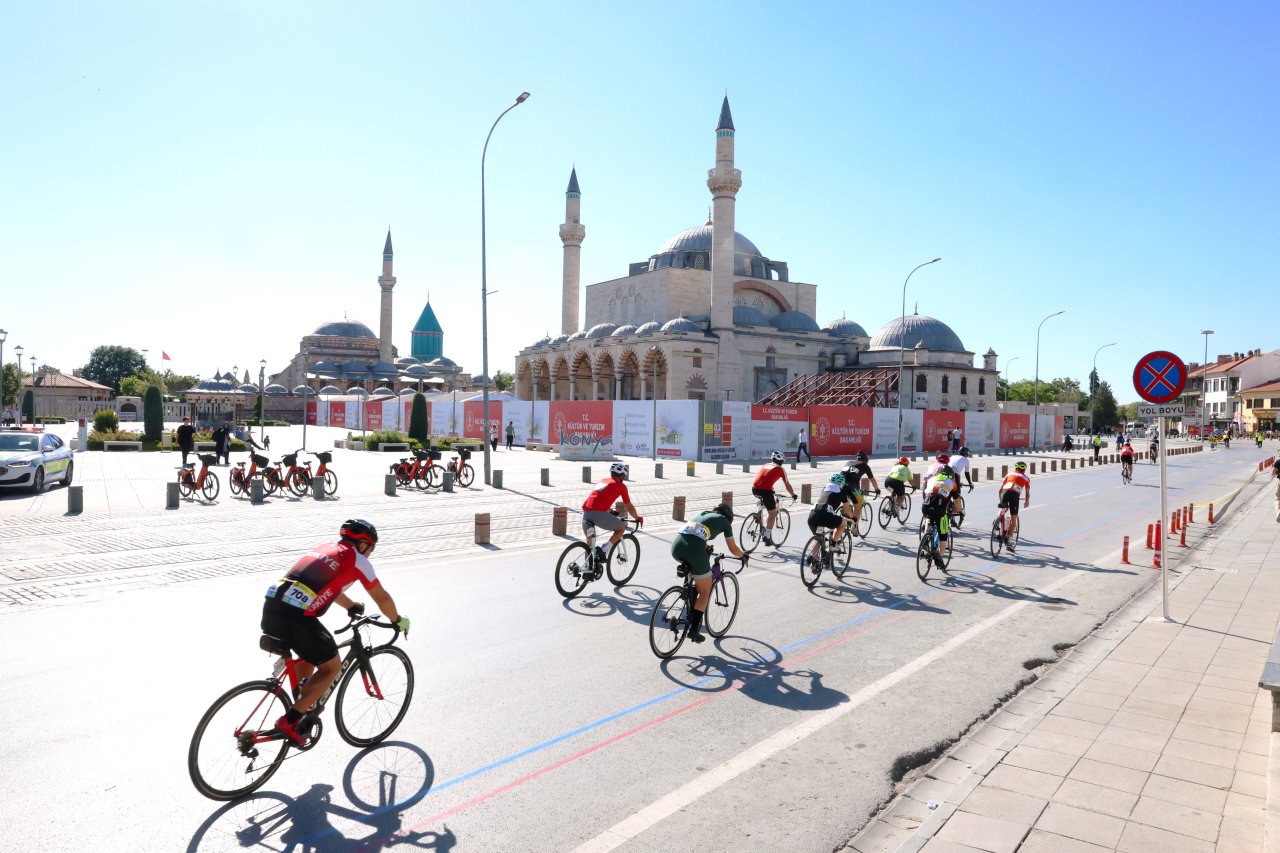 Konya'da Granfondo yol bisiklet yarışı heyecanı