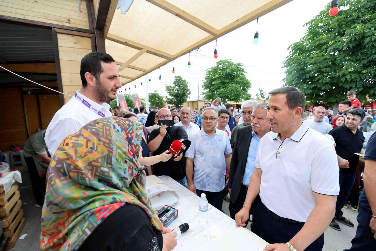 Türkiye'nin en büyük Lavanta bahçesi doldu taştı