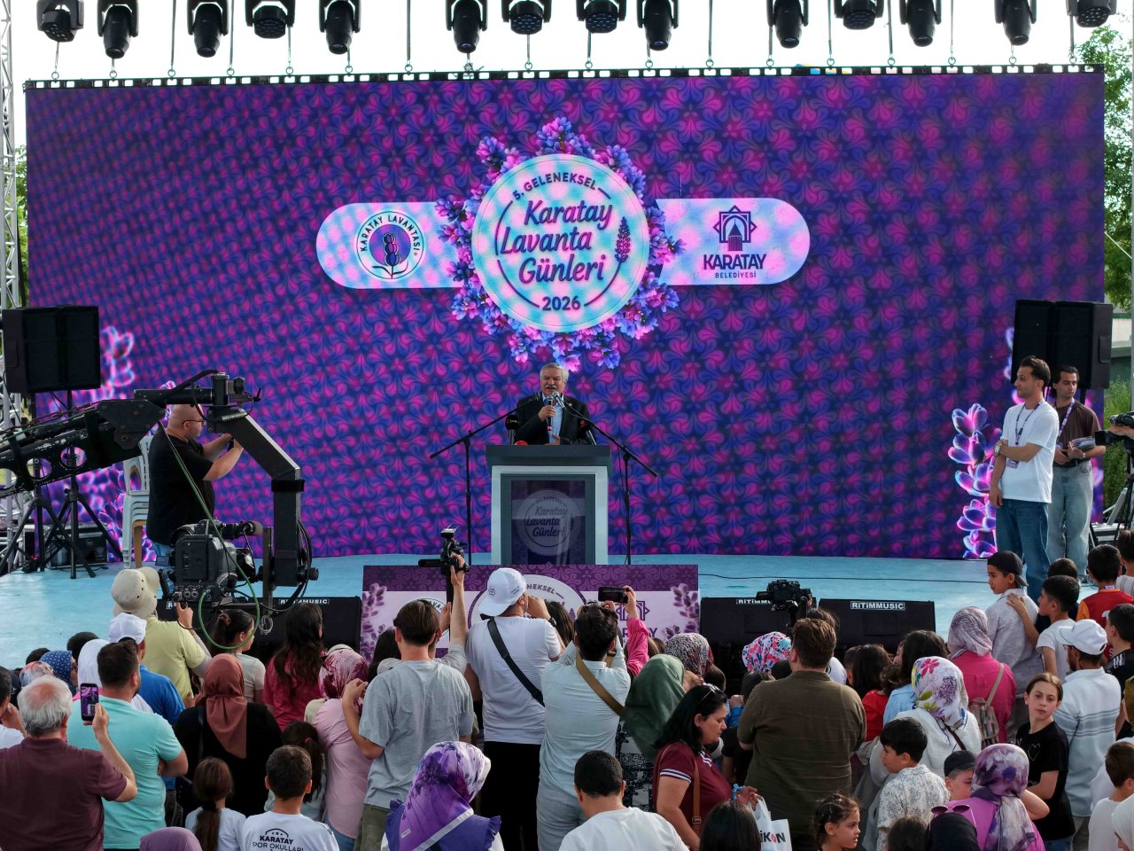 Türkiye'nin en büyük Lavanta bahçesi doldu taştı