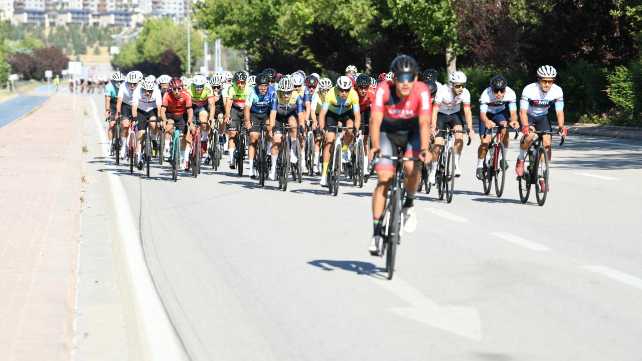 Konya'da Granfondo yol bisiklet yarışı heyecanı